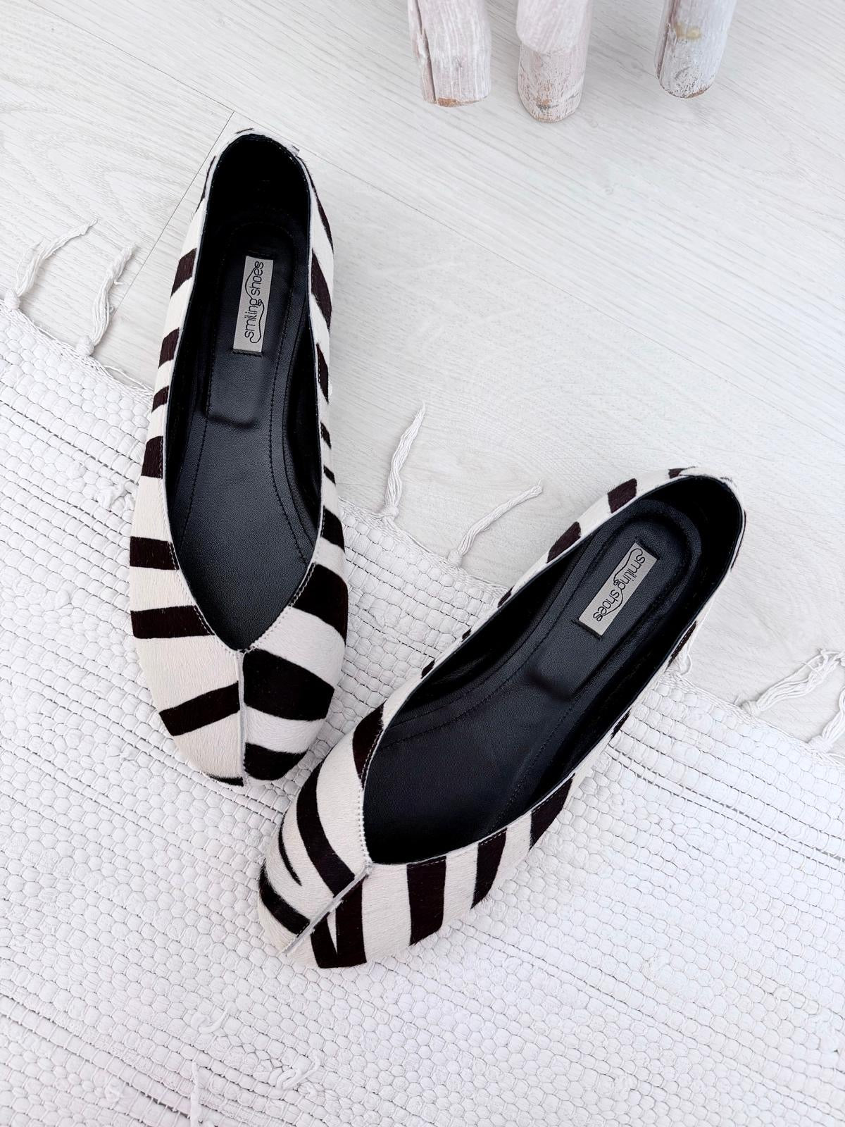 LUIZA B173 Balerini rotunzi piele, ponei zebra