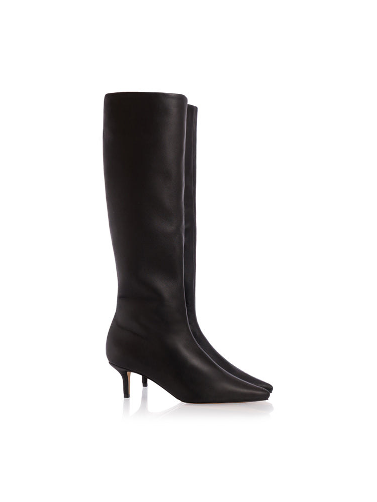 Nadia Boots CD70