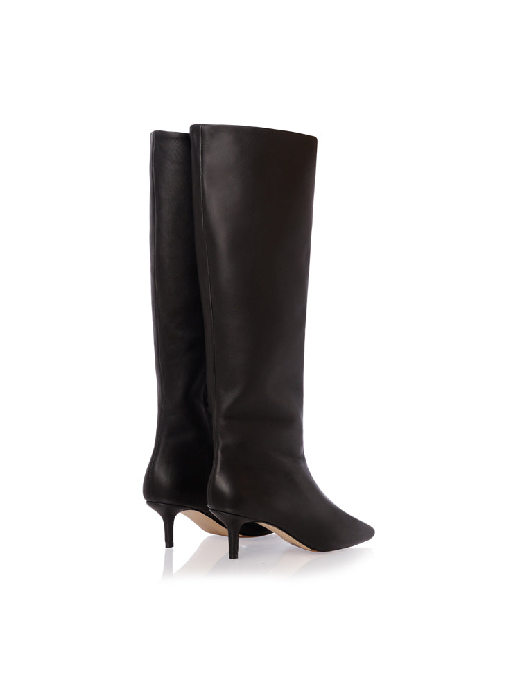 Nadia Boots CD70